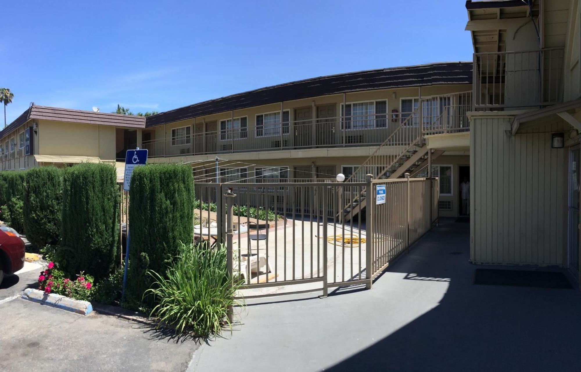 Discovery Inn Modesto Kültér fotó